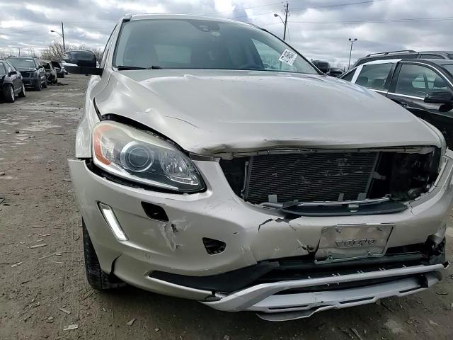 2017 Volvo XC60 - Image 11