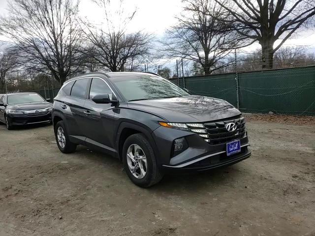 2022 Hyundai Tucson - Image 12