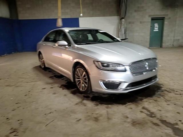 2017 Lincoln MKZ - Image 13
