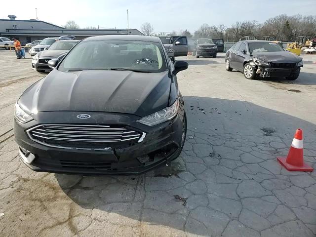 2017 Ford Fusion - Image 11