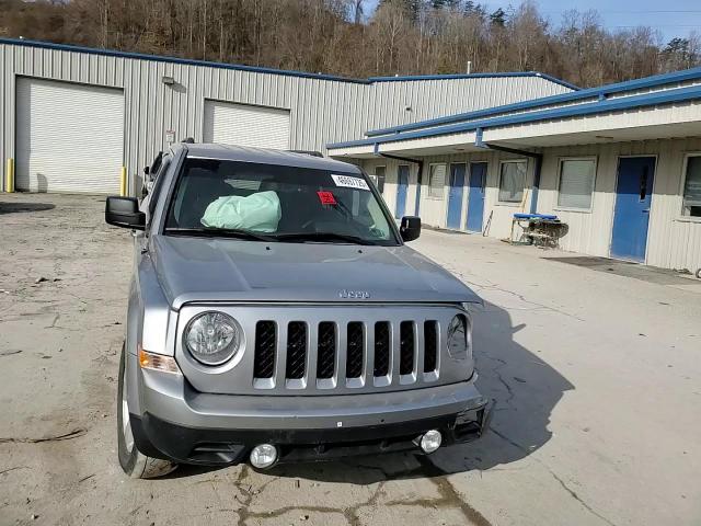 2014 Jeep Liberty (Patriot) - Image 11