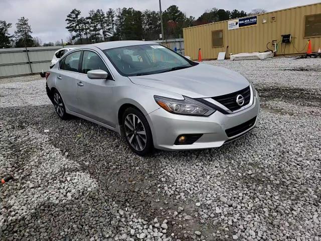 2016 Nissan Altima - Image 13