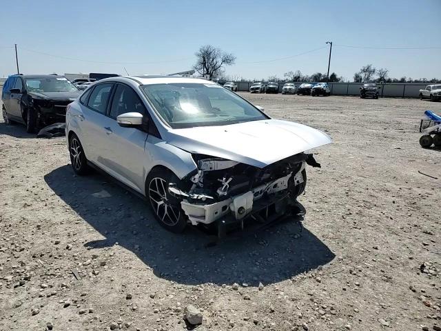 2017 Ford Focus - Image 11