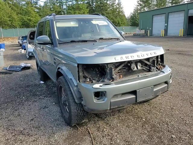 2014 Land Rover LR4 - Image 11