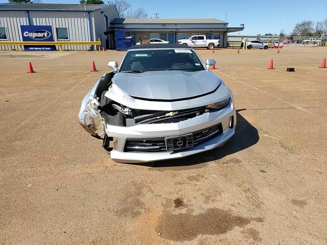2017 Chevrolet Camaro - Image 11
