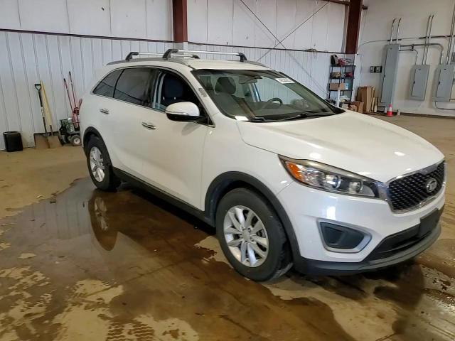 2016 Kia Sorento - Image 14