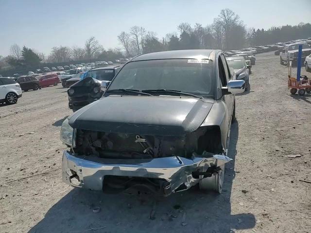 2004 Nissan Titan - Image 10