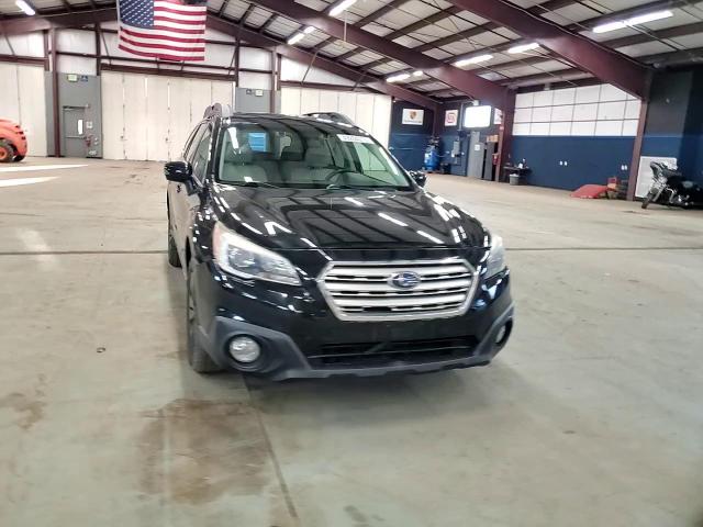 2015 Subaru Outback - Image 12