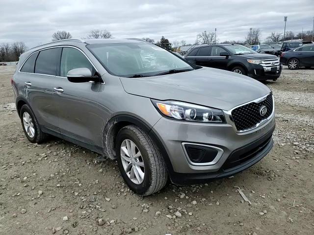 2017 Kia Sorento - Image 12