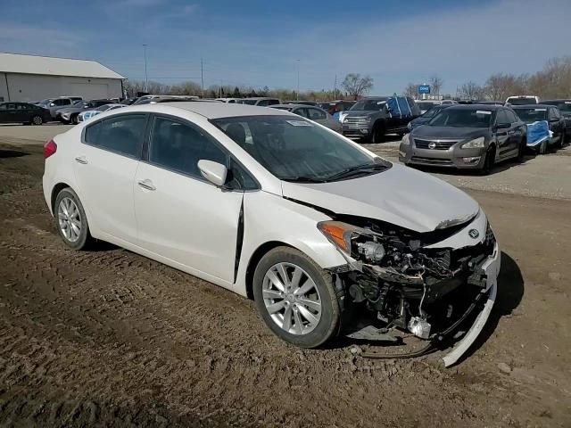 2015 Kia Forte - Image 10