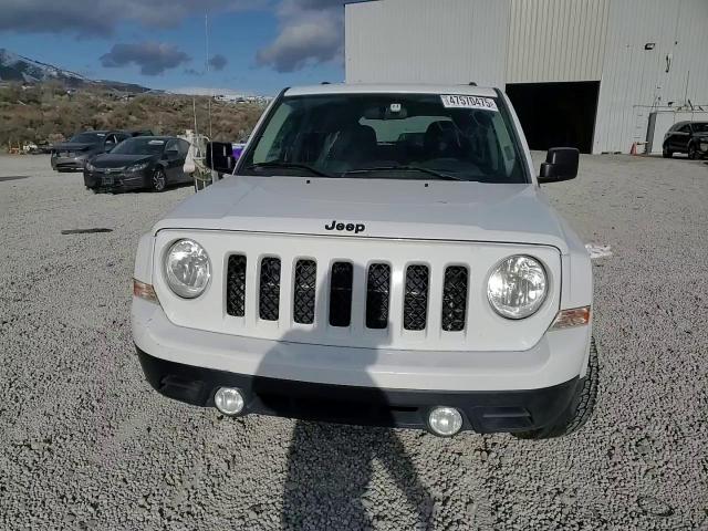 2015 Jeep Liberty (Patriot) - Image 11
