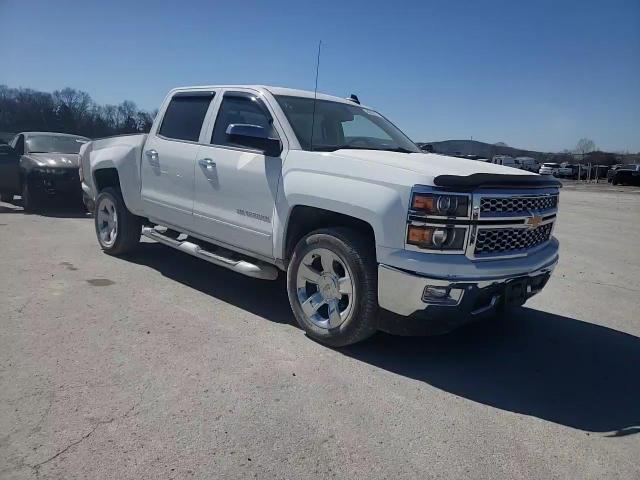 2015 Chevrolet Silverado - Image 11
