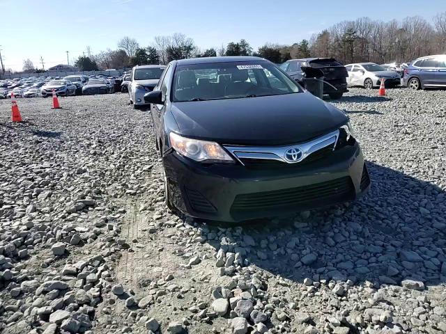2013 Toyota Camry - Image 10