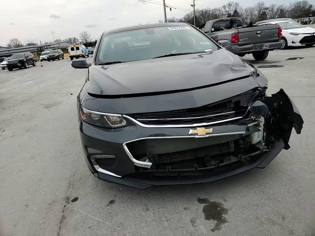 2018 Chevrolet Malibu - Image 11