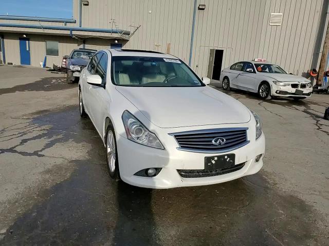 2012 Infiniti G - Image 13