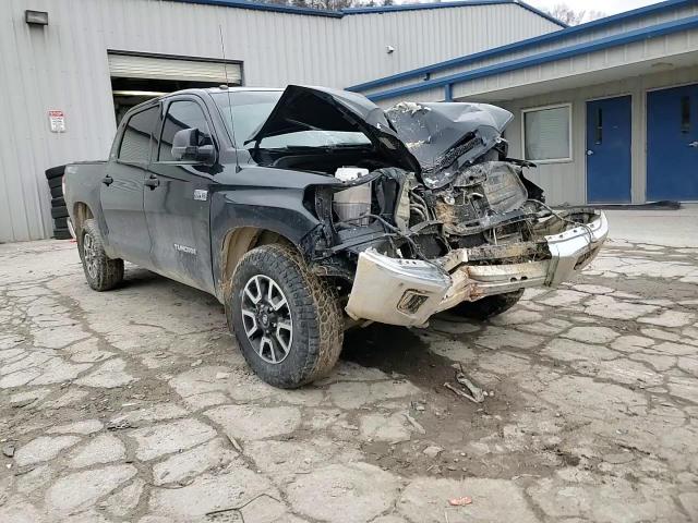 2018 Toyota Tundra - Image 11