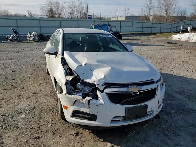 2014 Chevrolet Cruze - Image 10