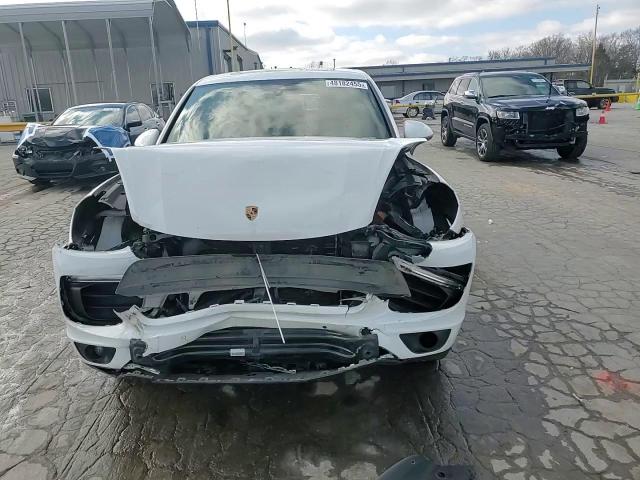 2016 Porsche Cayenne - Image 15