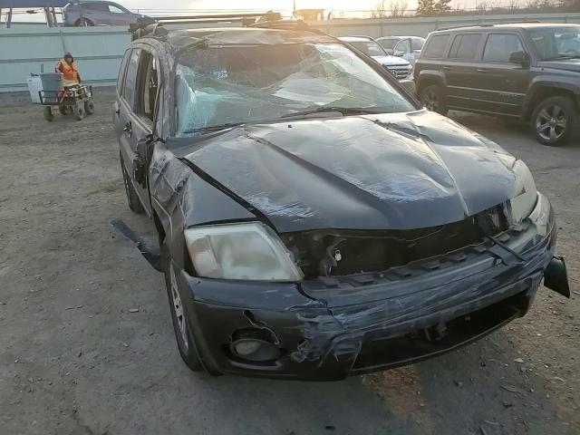 2006 Mitsubishi Endeavor - Image 11