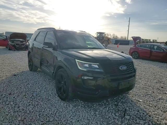 2019 Ford Explorer - Image 11