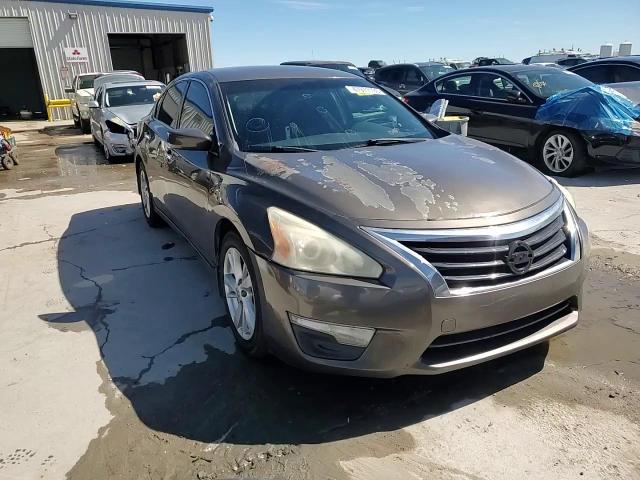 2014 Nissan Altima - Image 13