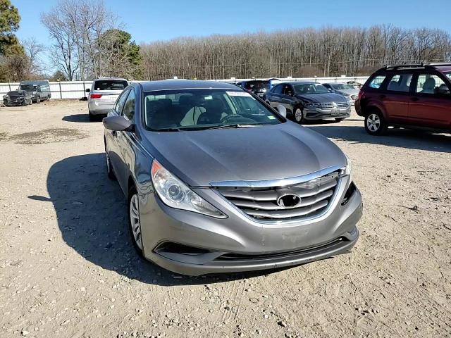 2012 Hyundai Sonata - Image 10