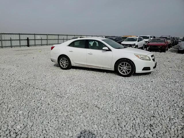 2013 Chevrolet Malibu - Image 10