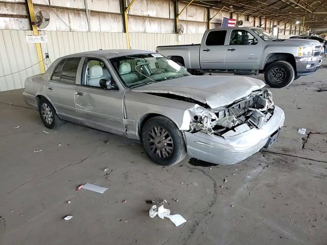 2003 Ford Crown Victoria - Image 10