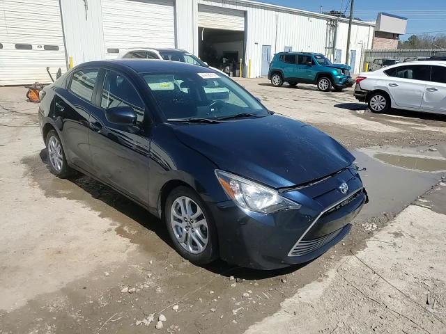 2017 Toyota Yaris - Image 14