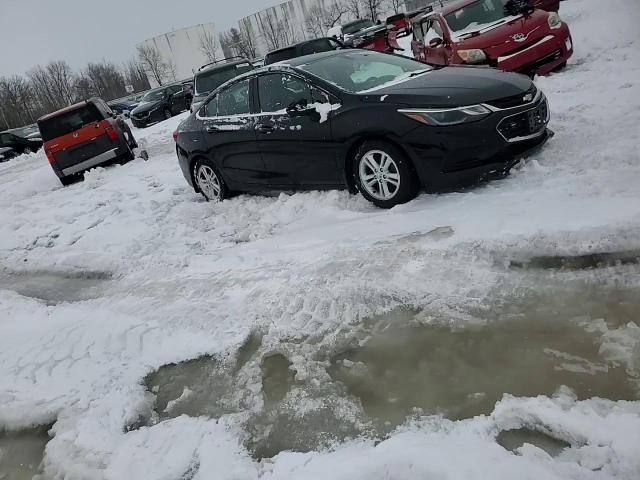 2017 Chevrolet Cruze - Image 13