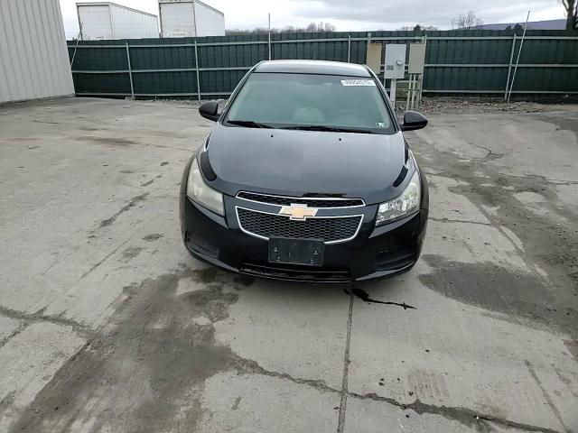 2012 Chevrolet Cruze - Image 10