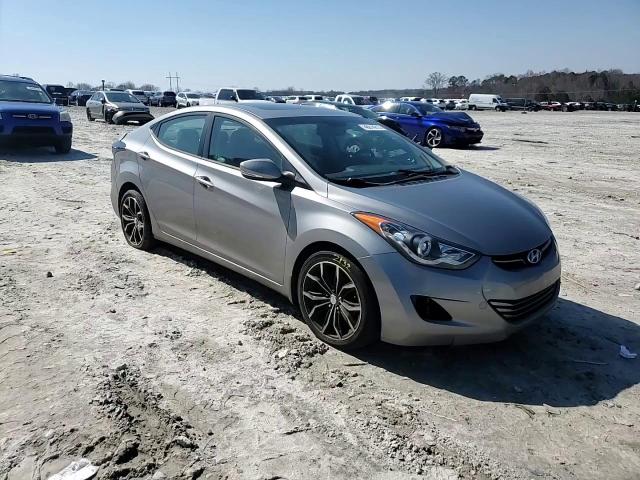 2012 Hyundai Elantra - Image 11