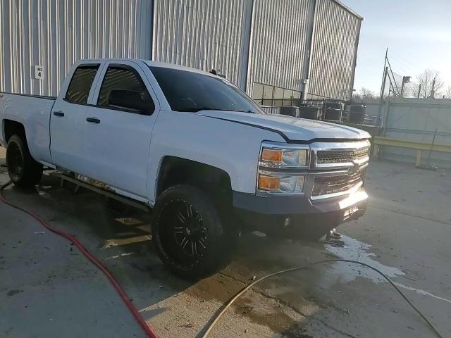 2014 Chevrolet Silverado - Image 13