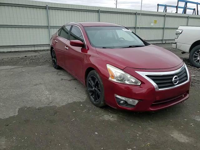 2015 Nissan Altima - Image 10
