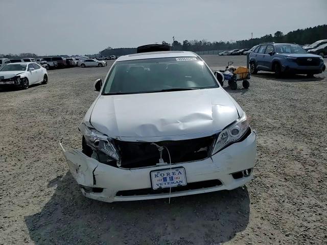 2012 Toyota Avalon - Image 11