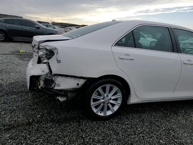 2014 Toyota Camry - Image 13