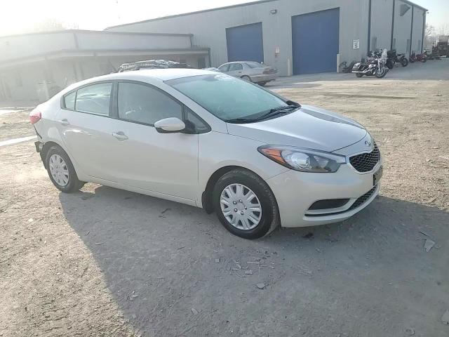 2014 Kia Forte - Image 14