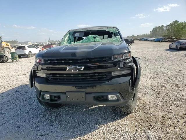 2019 Chevrolet Silverado - Image 13