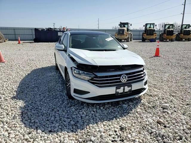 2019 Volkswagen Jetta - Image 11