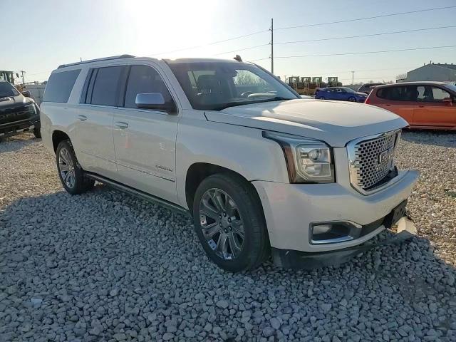 2015 GMC Yukon - Image 12