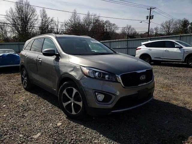 2016 Kia Sorento - Image 12
