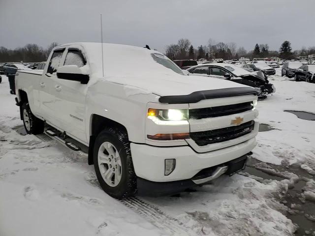 2016 Chevrolet Silverado - Image 13