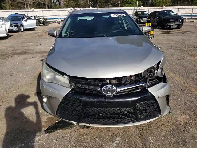 2015 Toyota Camry - Image 13