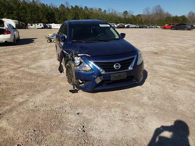 2019 Nissan Versa - Image 10