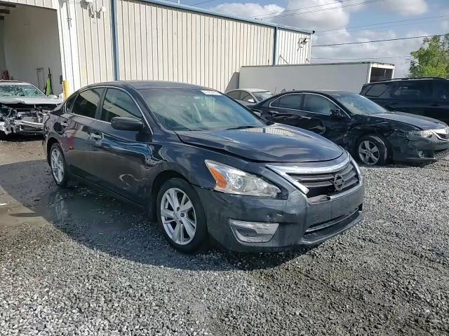 2014 Nissan Altima - Image 13