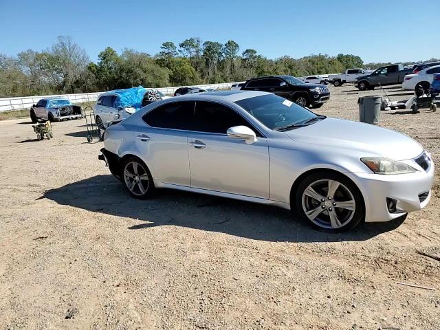 2011 Lexus IS - Image 11