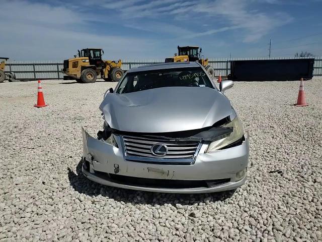 2010 Lexus ES - Image 11