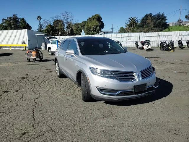 2016 Lincoln MKX - Image 11