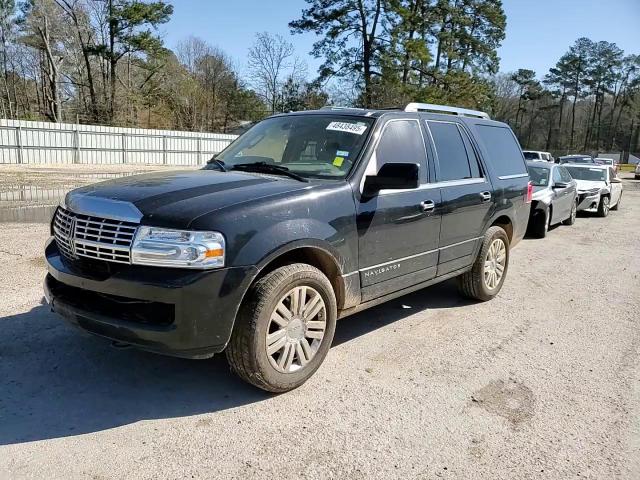 2012 Lincoln Navigator - Image 12
