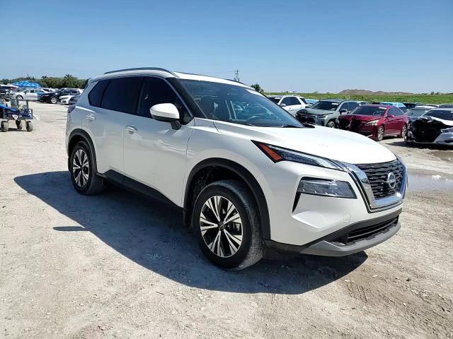 2023 Nissan Rogue - Image 12